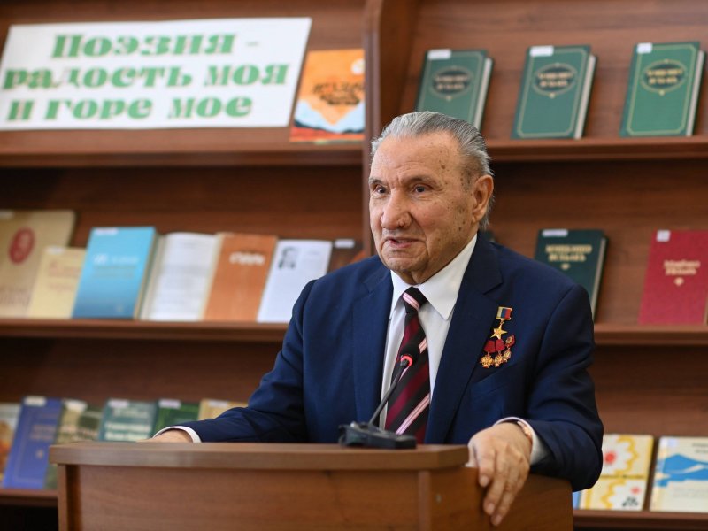 Глава Адыгеи поздравил Исхака Машбаша с днем рождения - НОВОСТИ | Адыгэ макъ