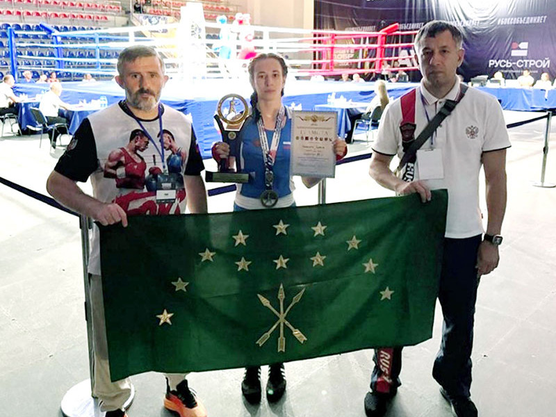 Къыблэ федеральнэ шъолъырым ичемпионк | Адыгэ макъ