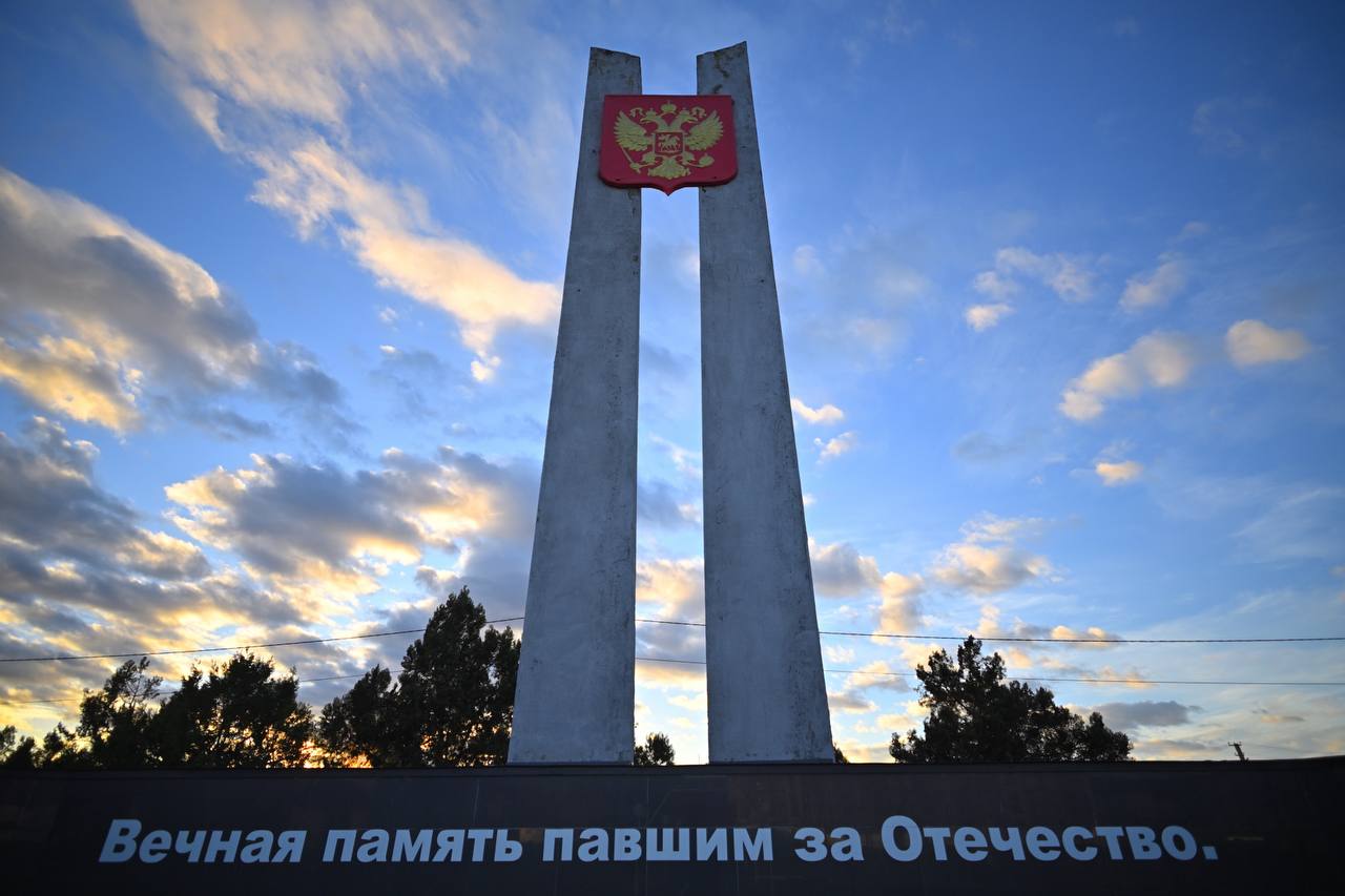 В столице Адыгеи прошел траурный митинг, посвященный Дню памяти воинов, погибших в локальных конфликтах