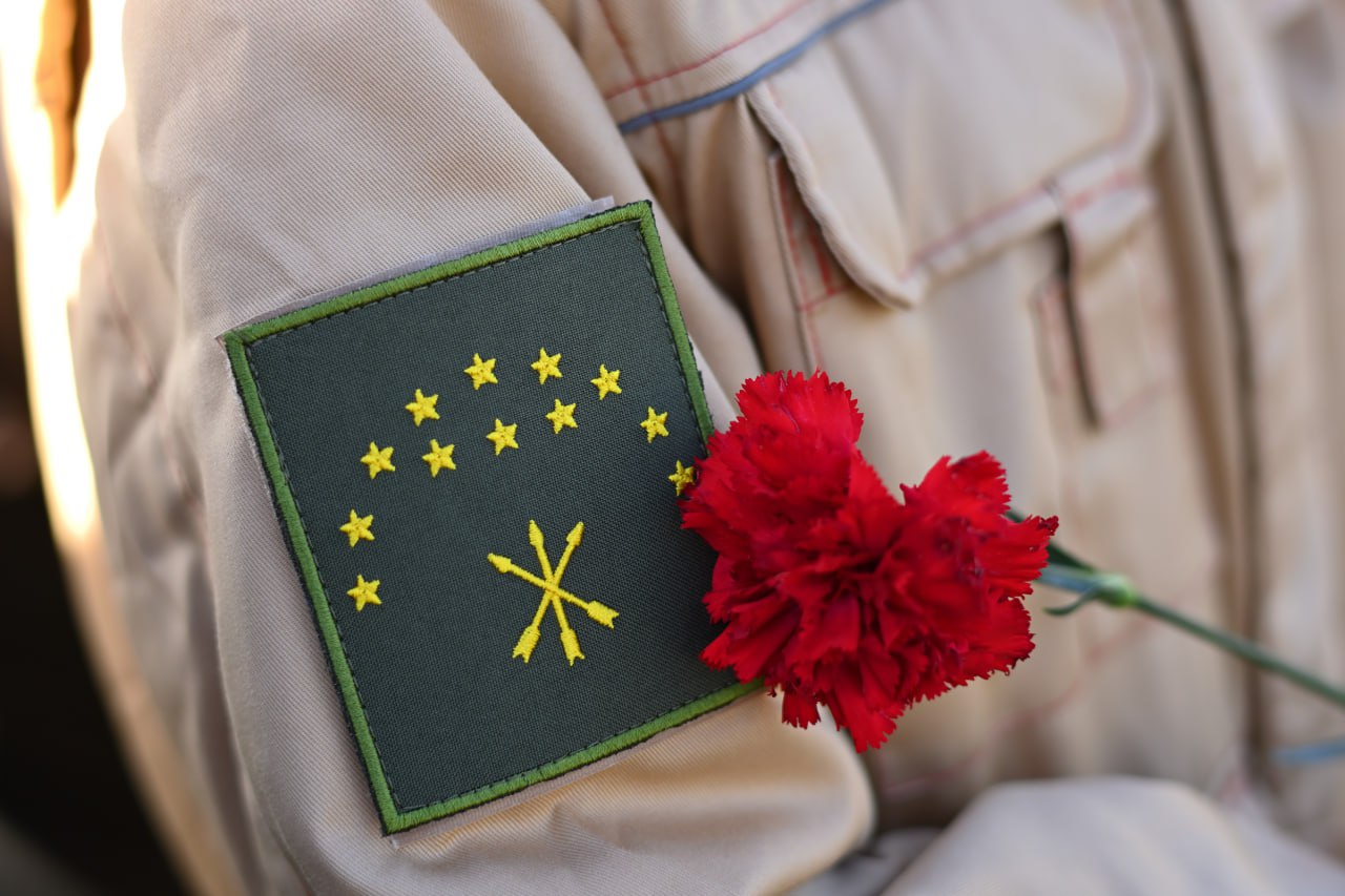 Глава Адыгеи поздравил жителей республики с Днем защитника Отечества