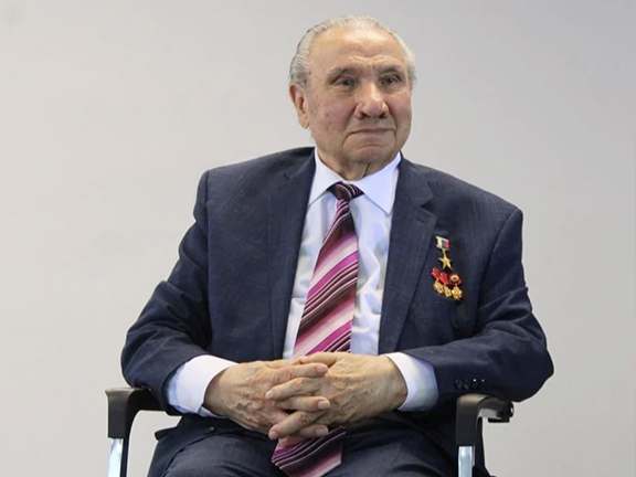 МэщбэшIэ Исхьакъ къыфэгушIуагъэх | Адыгэ макъ